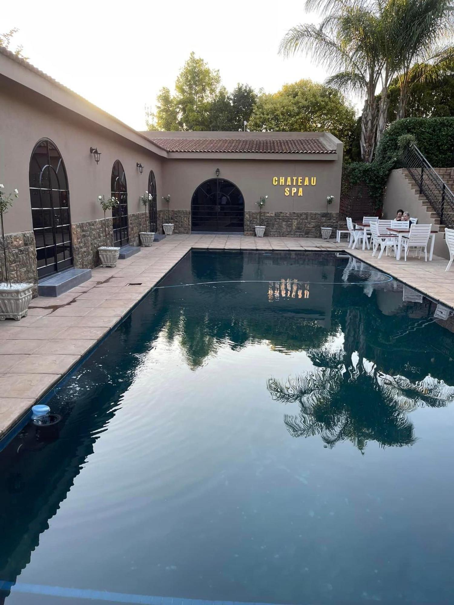 Chateau la Mer Exclusive Pensión Hartbeespoort Exterior foto