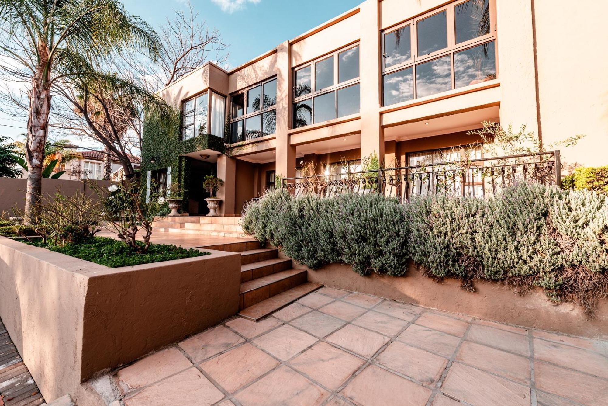Chateau la Mer Exclusive Pensión Hartbeespoort Exterior foto