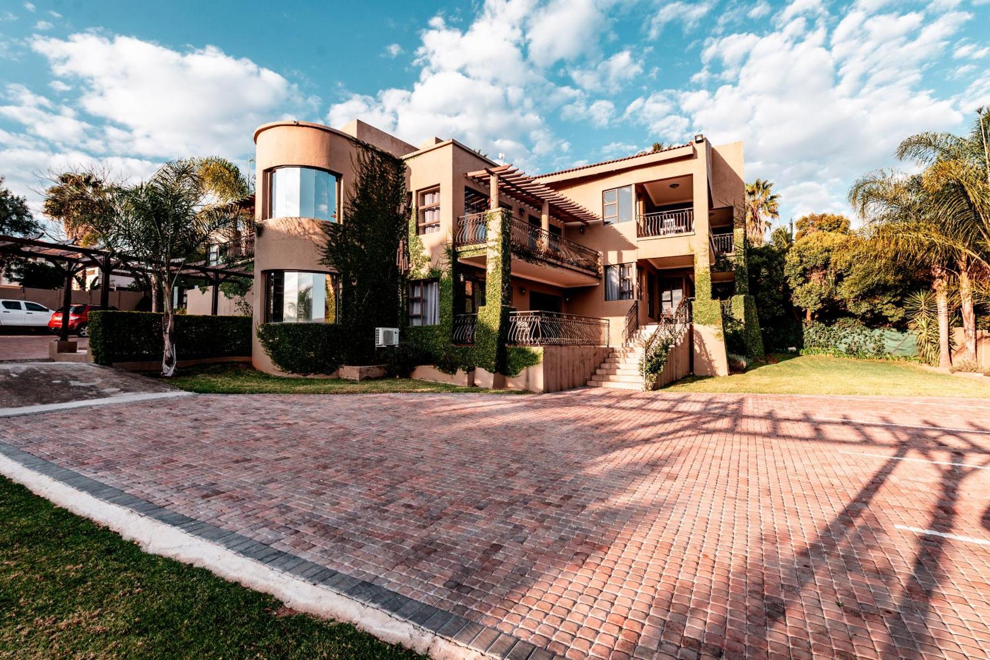 Chateau la Mer Exclusive Pensión Hartbeespoort Exterior foto