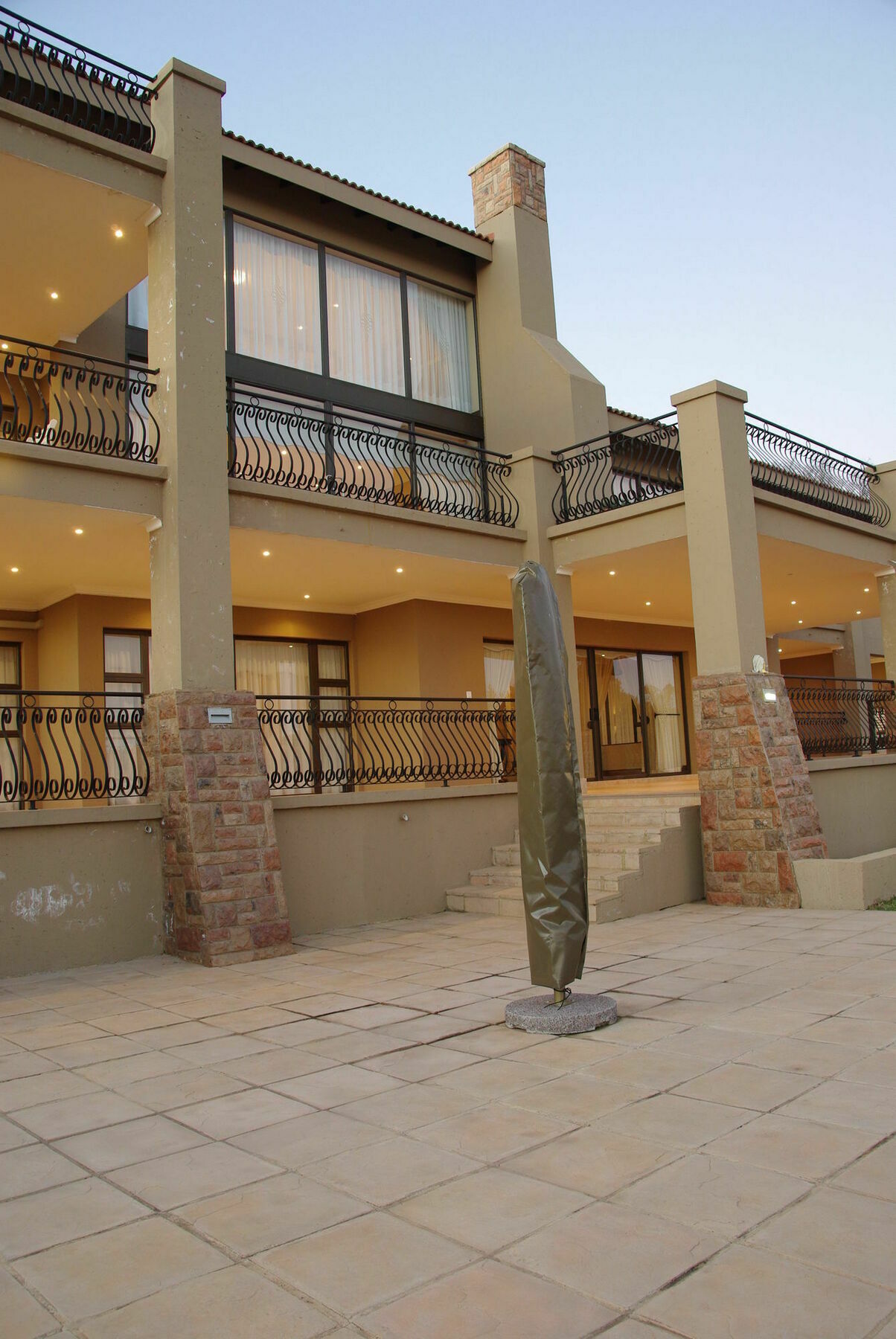 Chateau la Mer Exclusive Pensión Hartbeespoort Exterior foto
