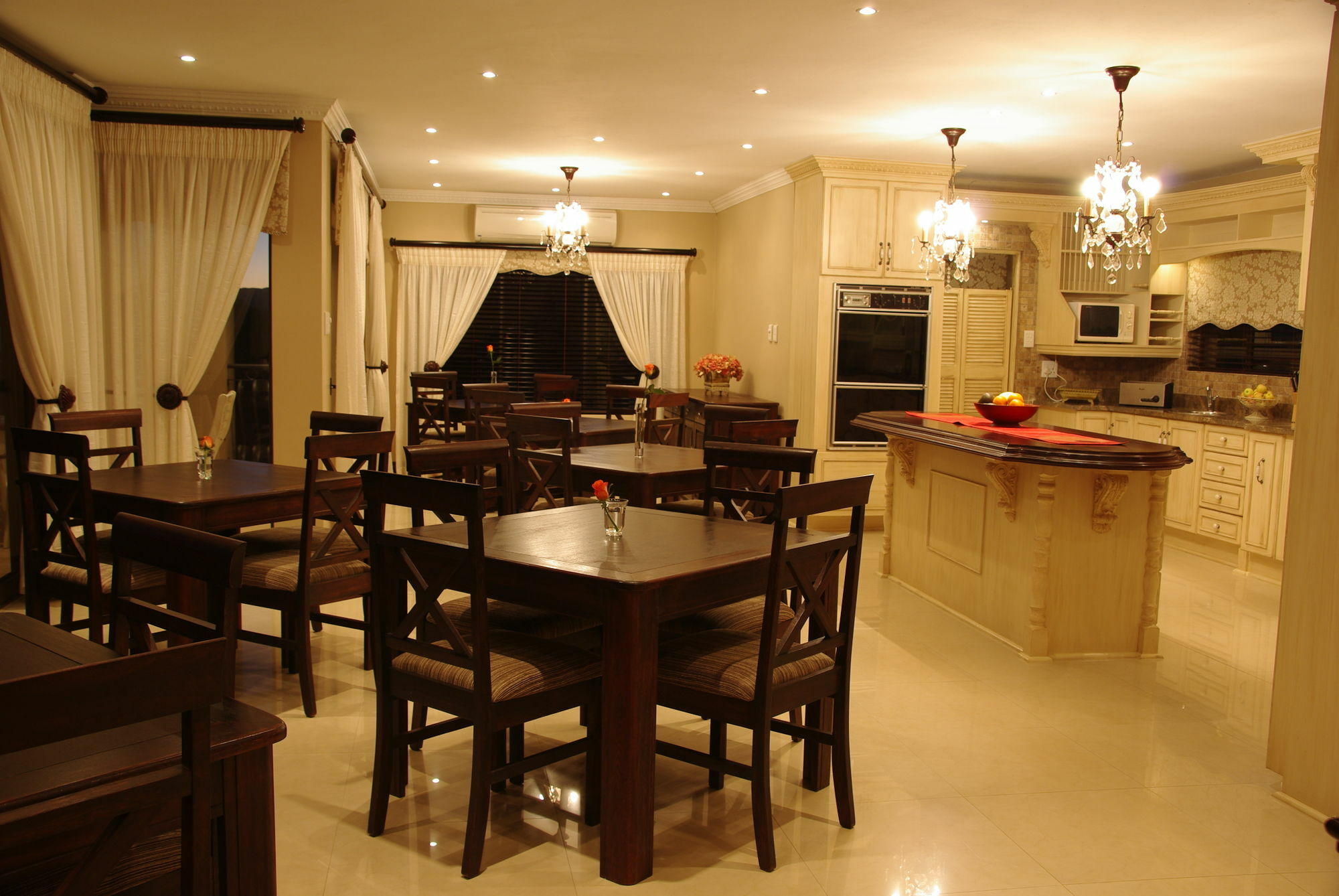 Chateau la Mer Exclusive Pensión Hartbeespoort Exterior foto