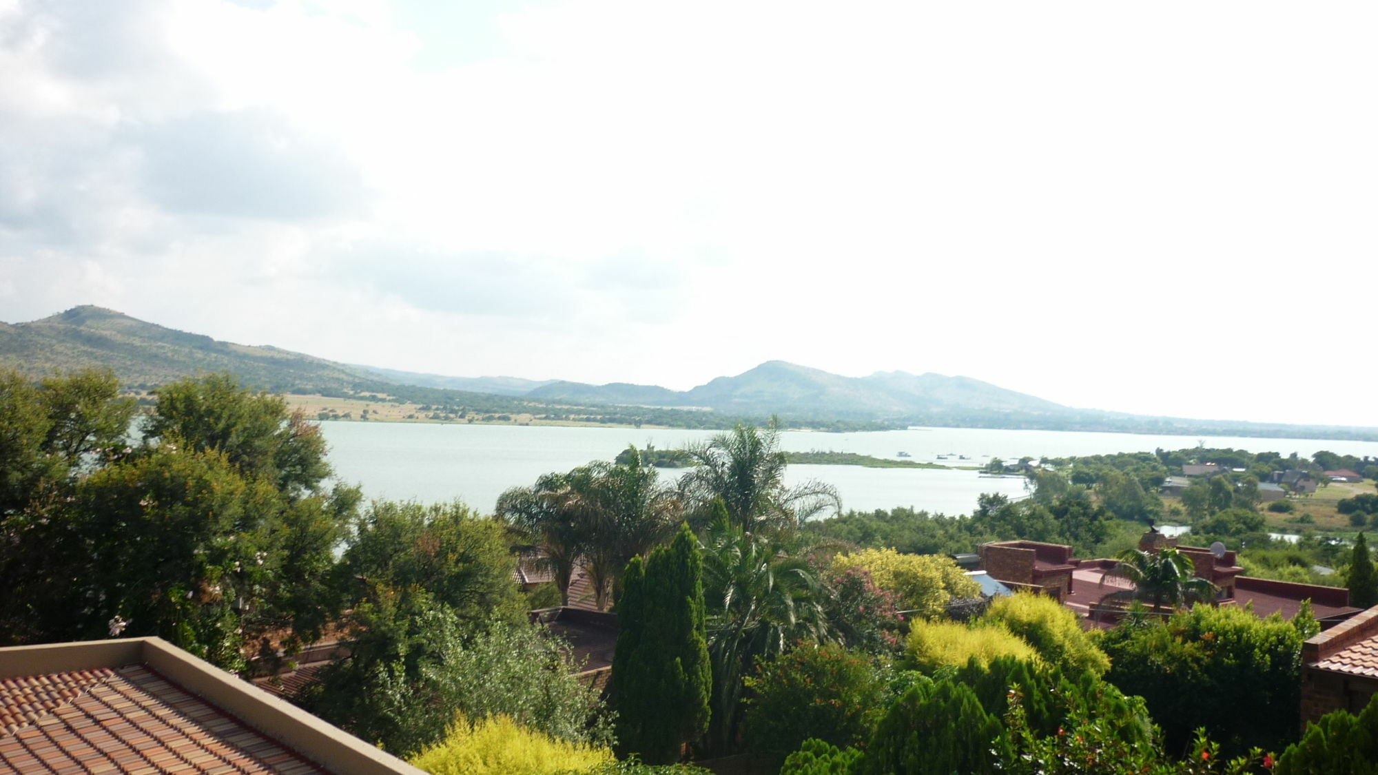 Chateau la Mer Exclusive Pensión Hartbeespoort Exterior foto
